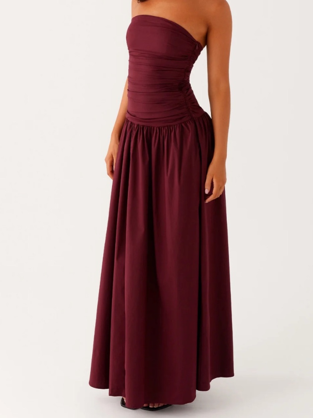 Peppermayo Carmel Maxi Dress
Strapless Maxi Dress in Mulberry - NWT